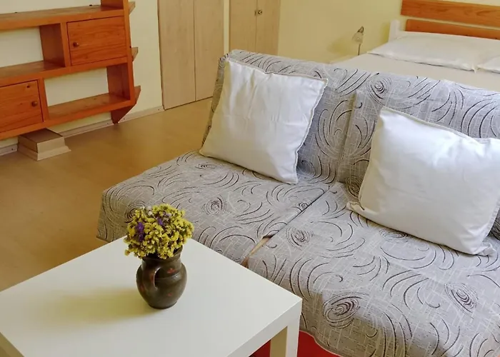 Stan Na Dan - アパート